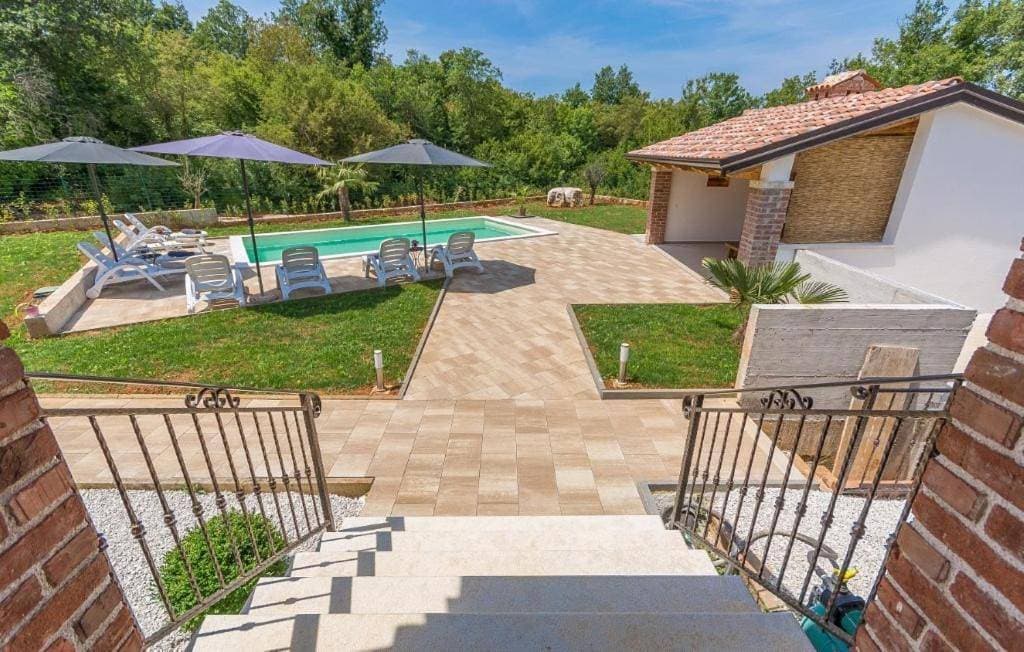 Foto 10 von 36: Villa with Private Pool