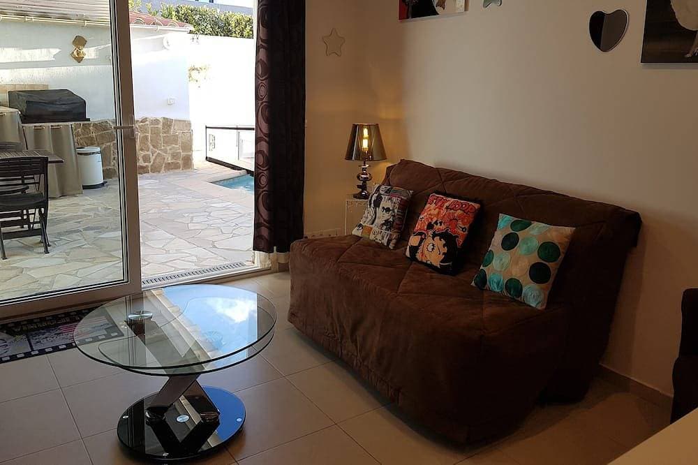 Foto 5 von 30: Apartment, Pool zur exklusiven Nutzung, Tischtennis ...