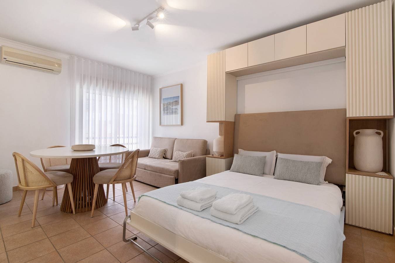 Foto 5 von 22: Ferienwohnung 'Almadrava' mit Gemeinschaftspool, Wi-Fi und Klimaanlage