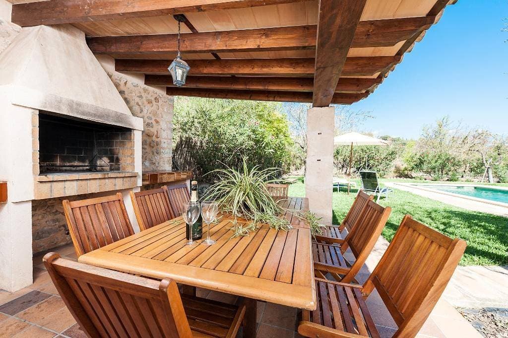Foto 4 von 22: Ca'N Pou Vell - Ferienhaus mit Meerblick in Búger. Gratis WiFi.