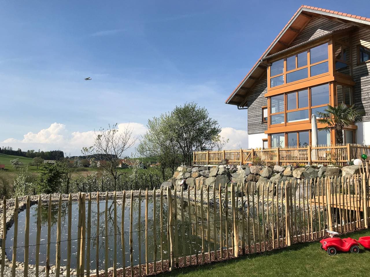 Foto 2 von 45: Ferienwohnung 'Auf Dem Haldershof Og' mit Bergblick, privater Terrasse und Wi-Fi