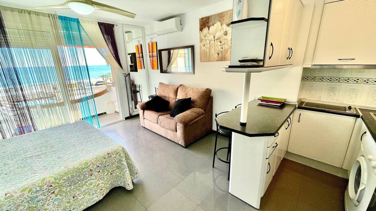 Foto 9 von 18: Bulto Carihuela direkt am Strand mit Meerblick und Balkon