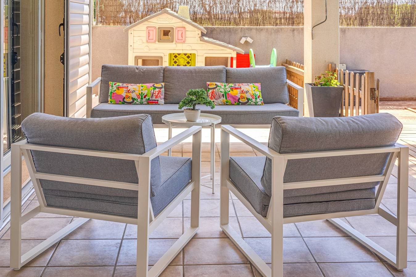 Foto 5 von 28: Wunderschöne Villa Ronda Estación mit Pool, Terrasse, Garten, WLAN und Klimaanlage; Straßenparkplätze vorhanden