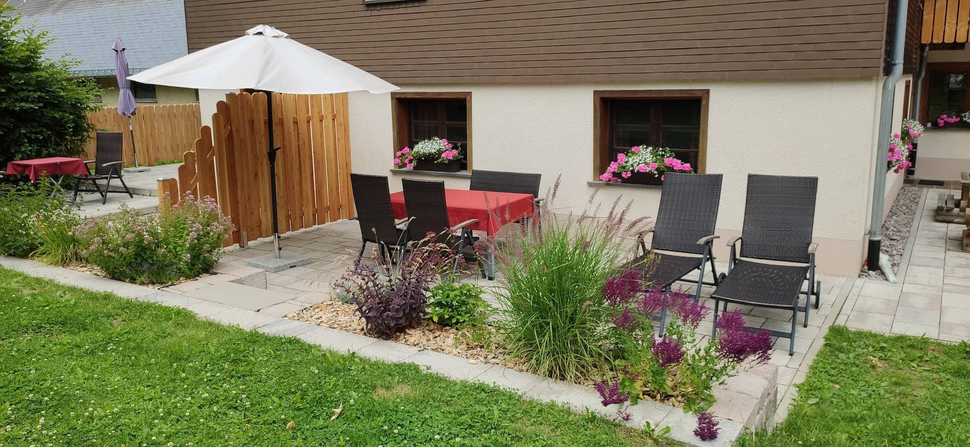 Foto 3 von 38: Zimmer 'Gästezimmer' mit privater Terrasse, Gemeinschaftsgarten und Wi-Fi