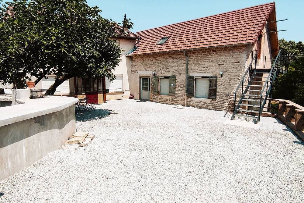 Le Loft du Moulin Brochat mit Gemeinschafts-Whirlpool 1