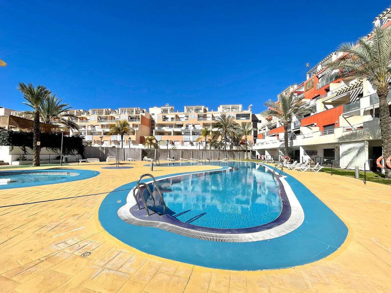 Foto 13 von 40: Wohnung nahe Strand mit Pools in Spanien
