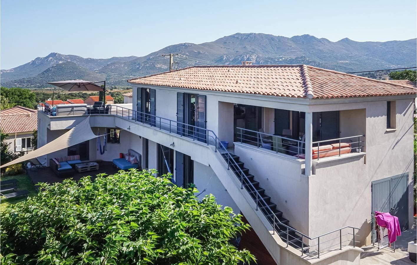 Apartment mit Meerblick, Pool und Terrasse, Parkplatz - Moncale 1.5km 1