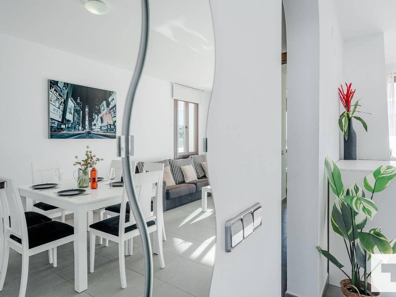 Foto 9 von 35: Moderne Villa mit Pool, Terrasse & WLAN, 200m vom Strand in Calpe, Costa Blanca