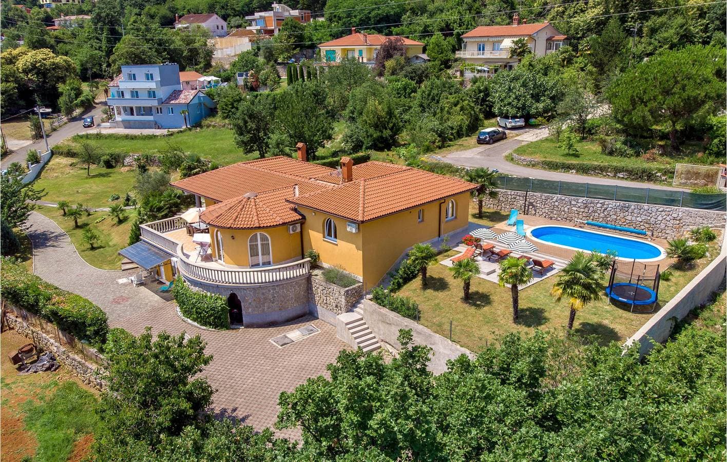 Foto 2 von 48: Urlaub am Meer: 2 km vom Strand entfernt, mit Pool, Terrasse und WLAN