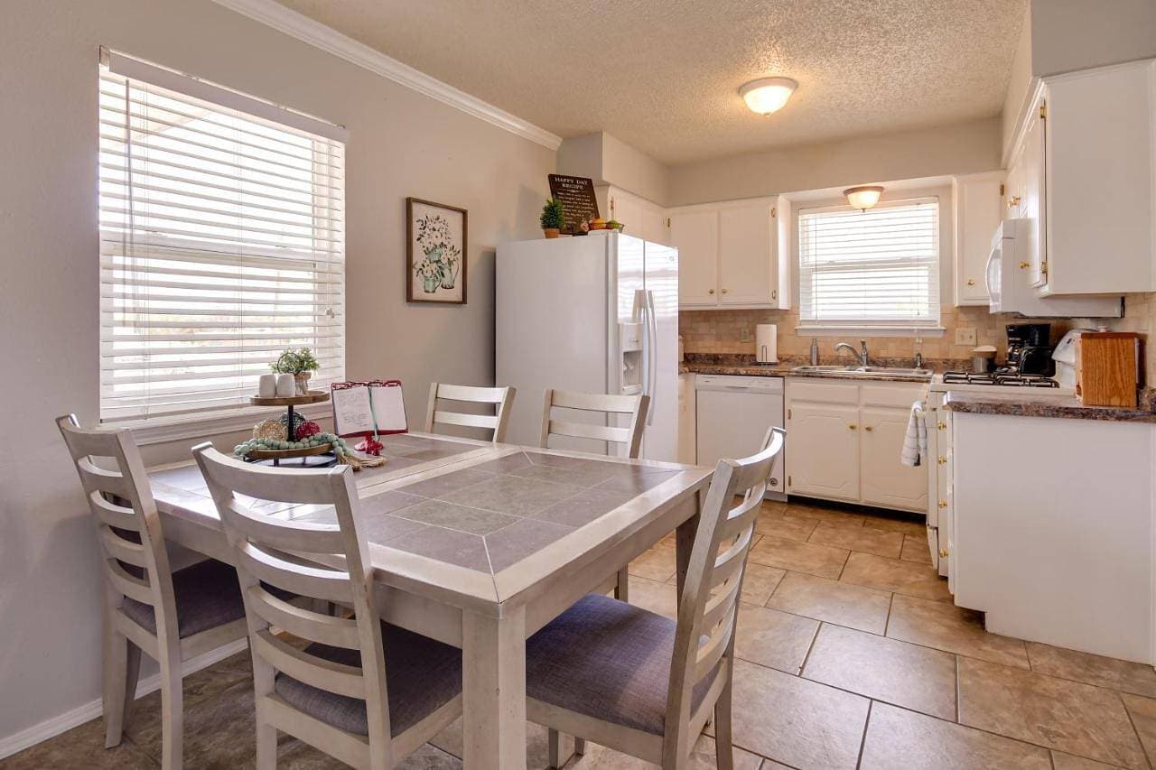 Foto 7 von 26: Pet-Friendly Vacation Rental with Yard in Canyon