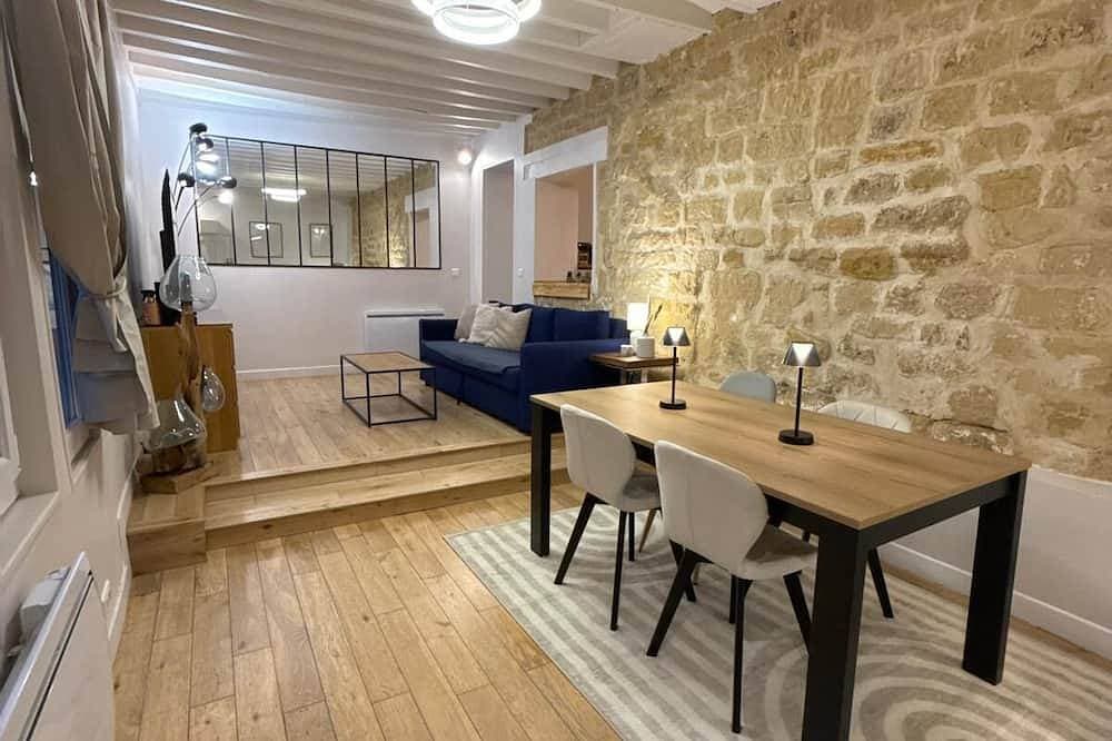Stunning Duplex In The Heart Of The City Center With Underground Parking Included, 10 Minutes From P... 1