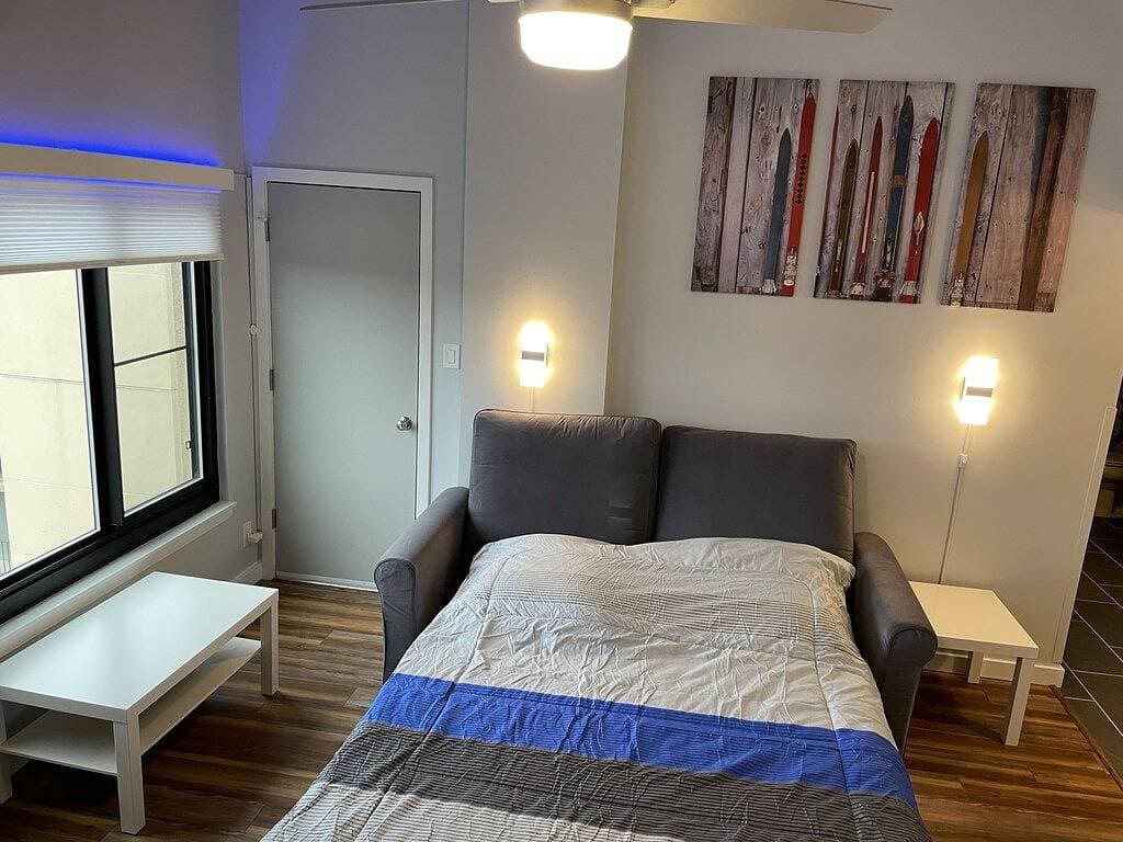 Foto 9 von 28: Modern Condo Ski In/Ski Out with Night Skiing - 2 Beds/Full Bath, Full Kitchen