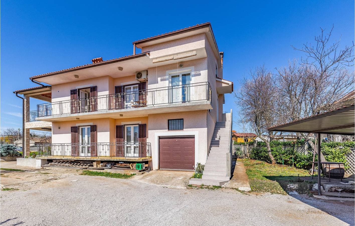 Charmantes Apartment, 2 km von Labin entfernt: Gemütliches Apartment mit Terrasse und moderner Ausstattung 1