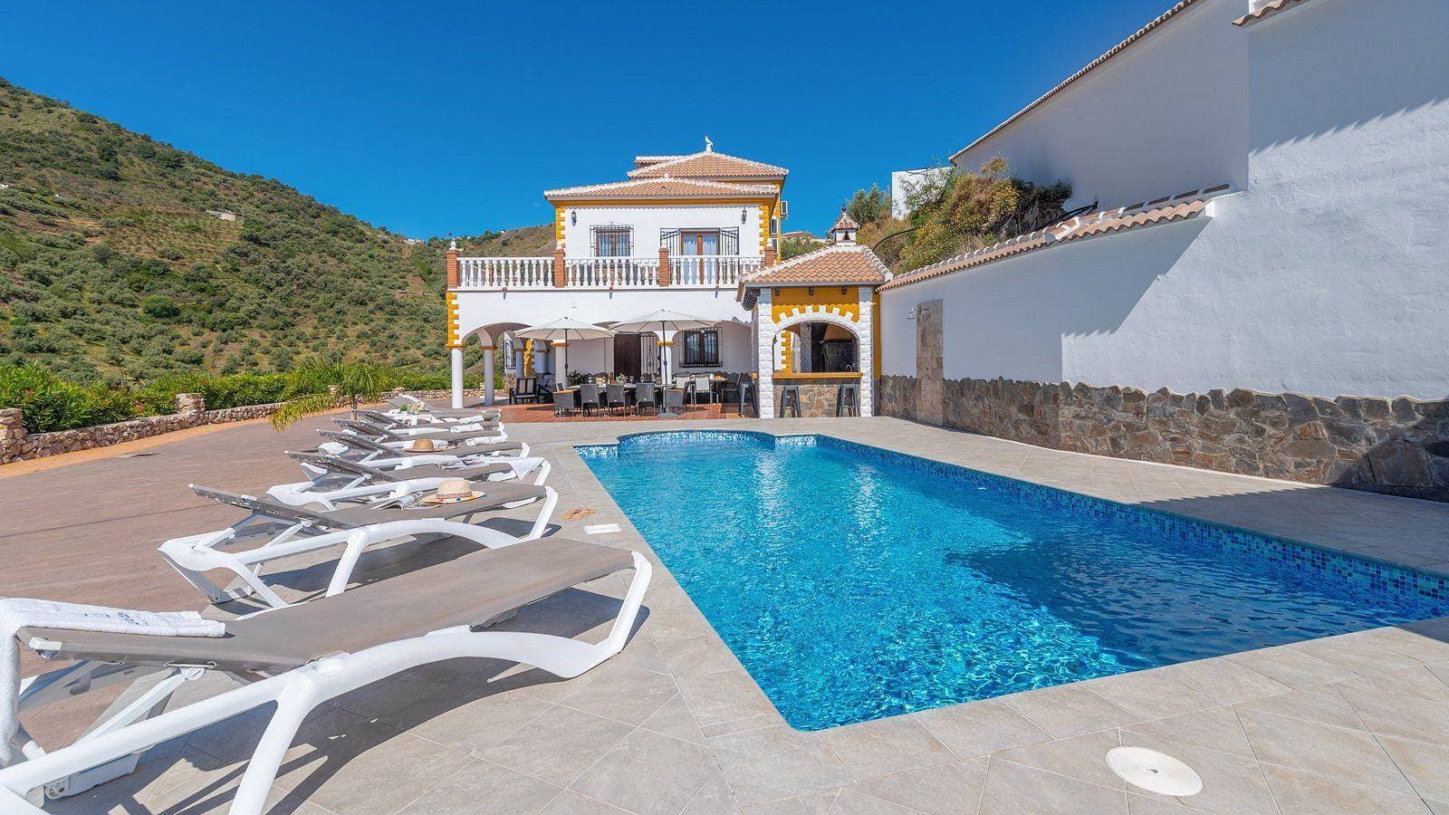 Foto 4 von 39: Villa Javier Sayalonga by Ruralidays