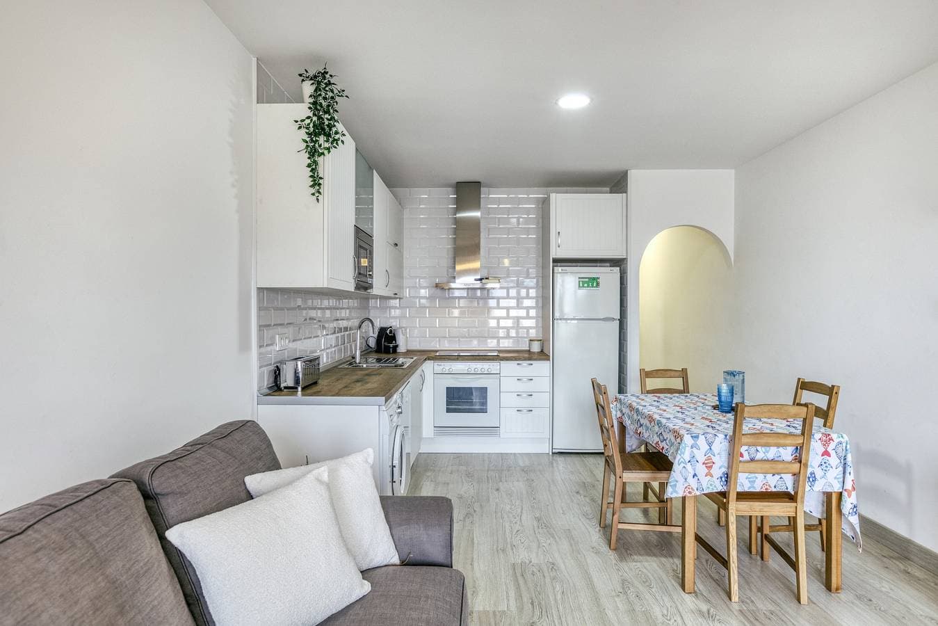Foto 3 von 24: Ferienwohnung 'Lago Sant Mauricio' mit Gemeinschaftspool, WLAN und Klimaanlage