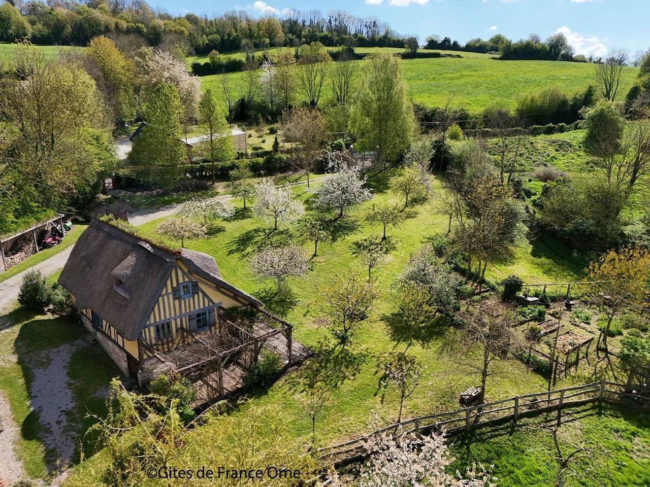 Foto 6 von 32: Typisches Cottage mit Kamin und Garten, Haustiere erlaubt