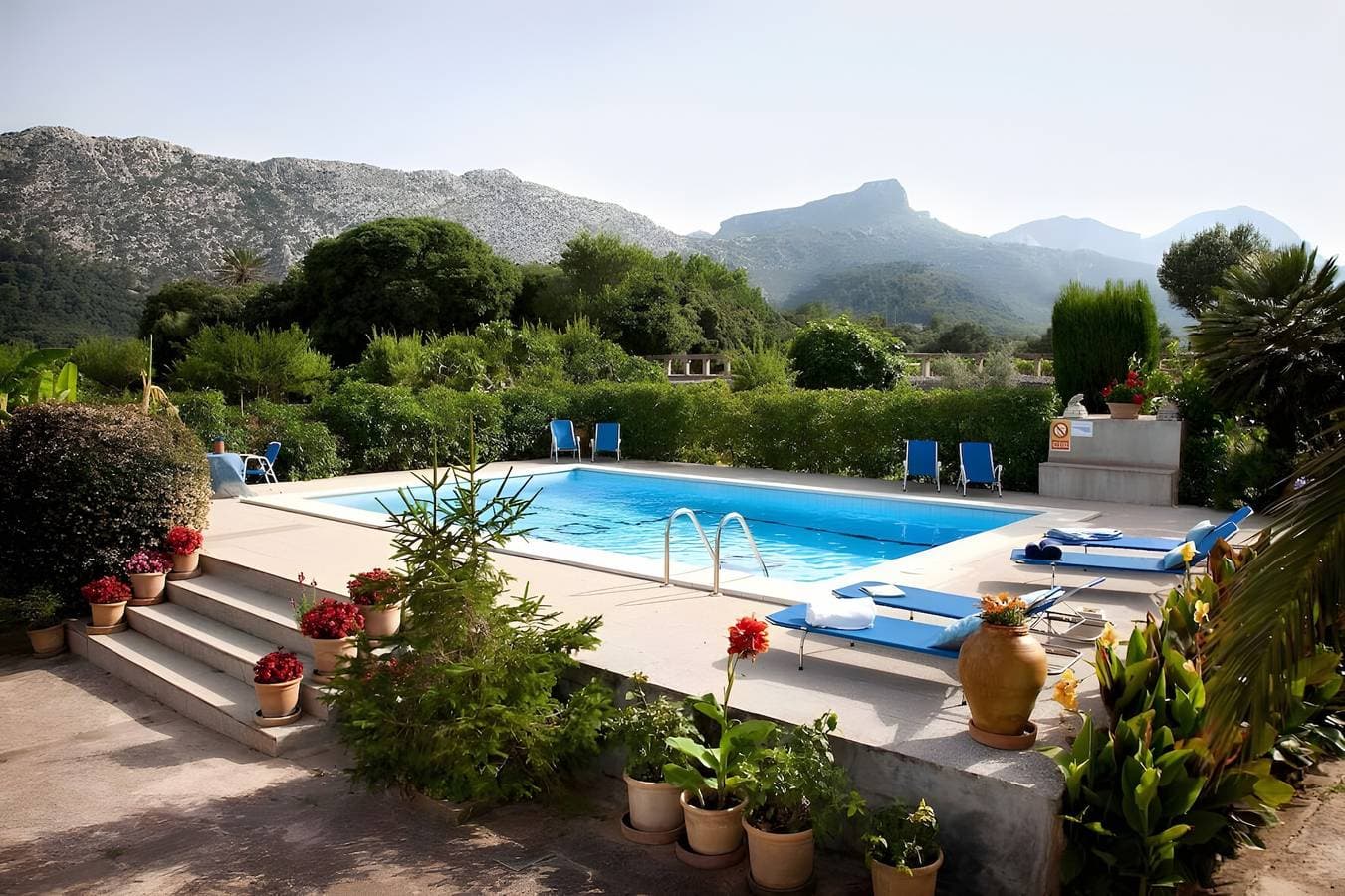 Foto 3 von 25: Villa 'Camp De L'Alzina' mit Bergblick, Wi-Fi und Klimaanlage