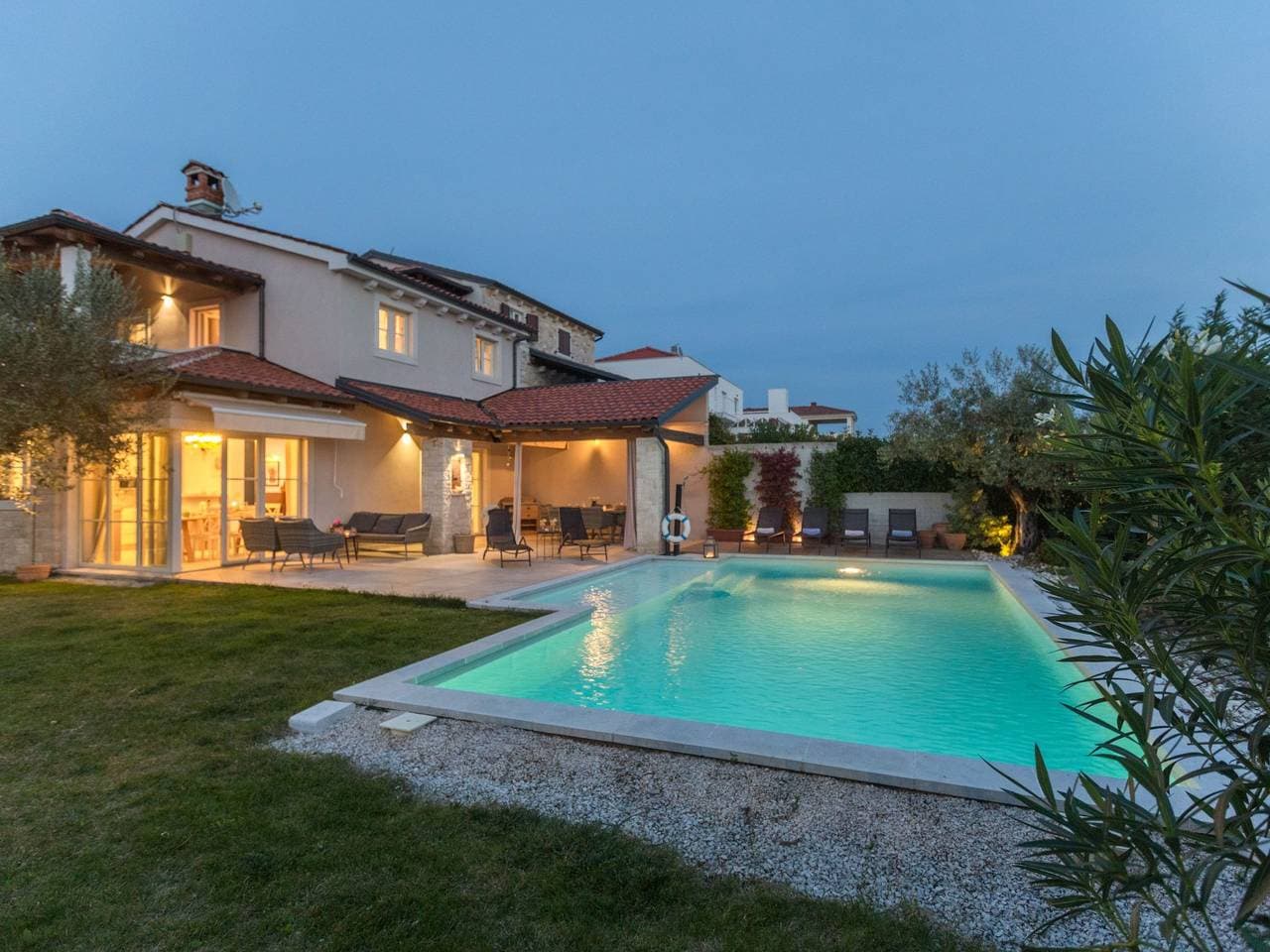 Foto 2 von 68: Villa Nar