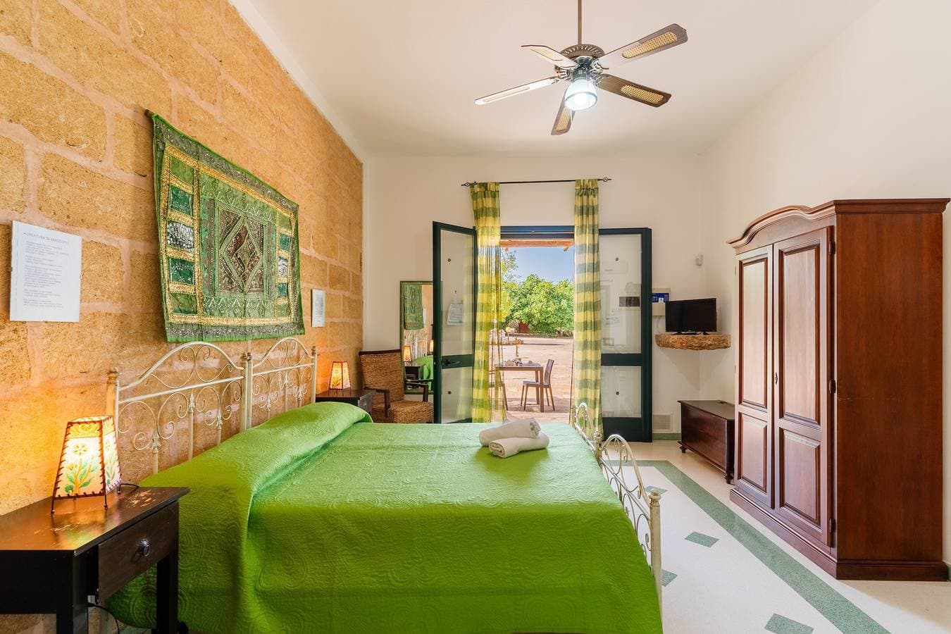 Foto 2 von 29: Ferienwohnung "Domus Mea Salento Arazzo Verde" mit Gemeinschaftspool, Gemeinschaftsterrasse und WLAN