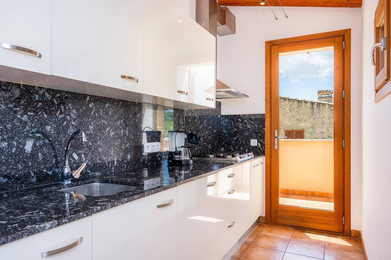 Foto 8 von 33: Ferienwohnung 'Es Colomer' mit Bergblick, Gemeinschaftspool und WLAN
