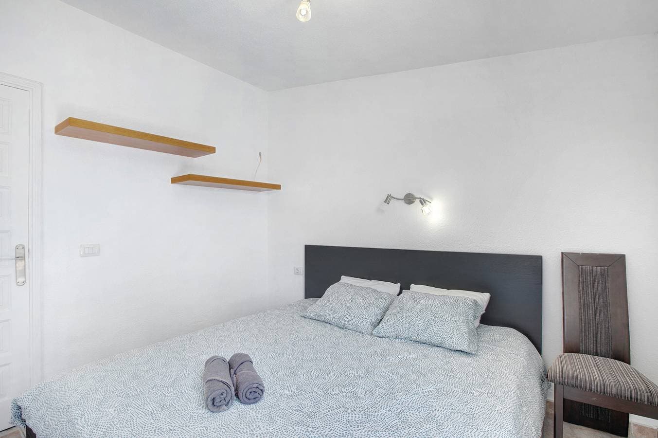Foto 11 von 31: Ferienwohnung 'Amarilla Bay' mit Meerblick, Gemeinschaftspool und WLAN