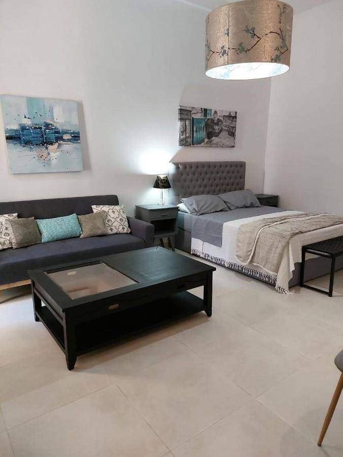 Ivy Rooms 1