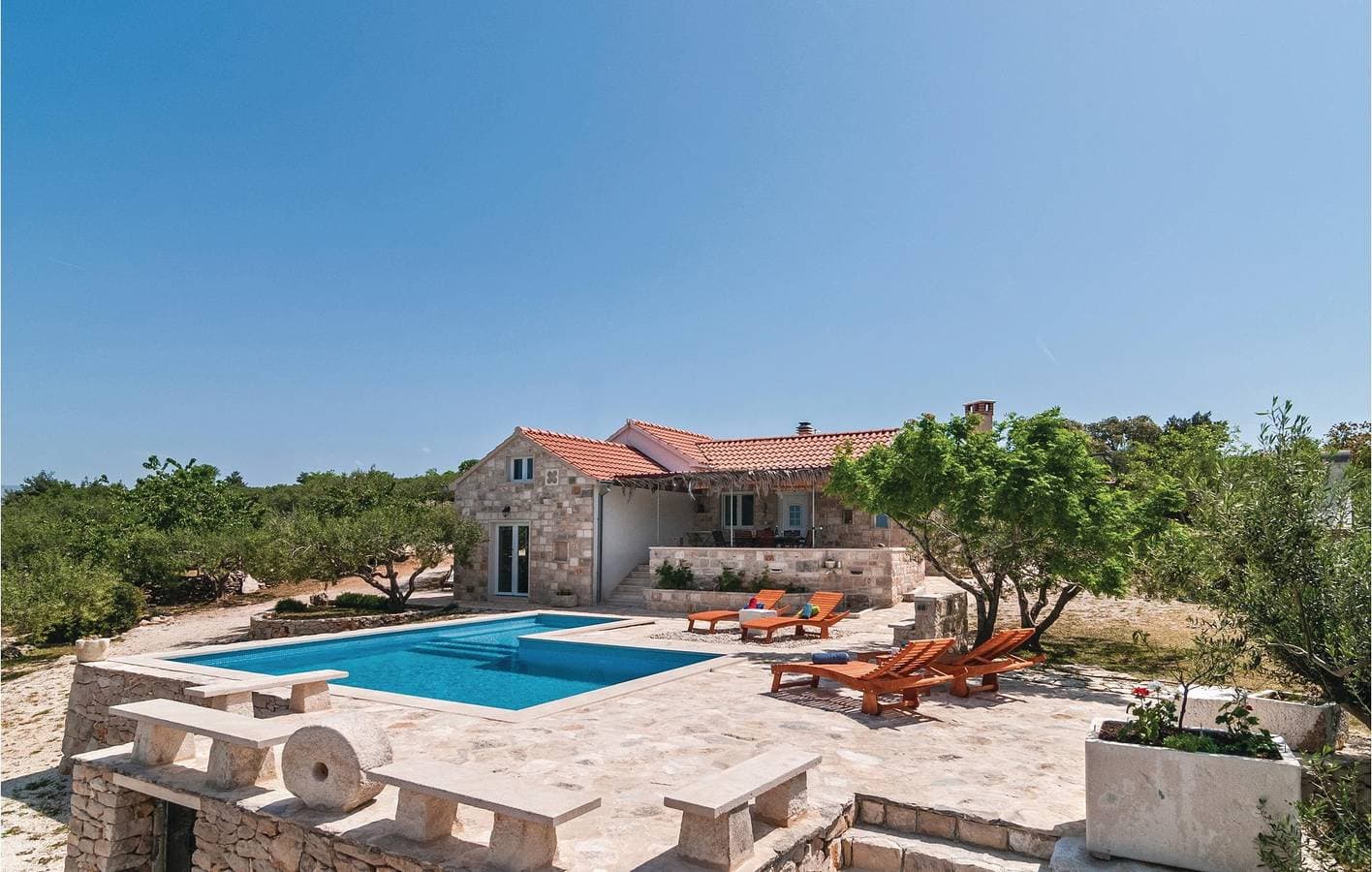 Foto 3 von 32: Gemütliche Ferienwohnung mit 2 Schlafzimmern, Pool, 700 m zum Strand und Parkplatz