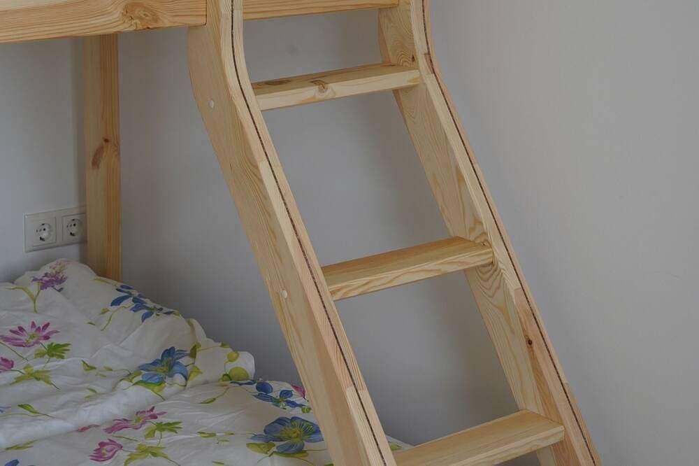 Foto 4 von 16: Helle und große Ferienwohnung mit zwei Schlafzimmern und Parkplatz