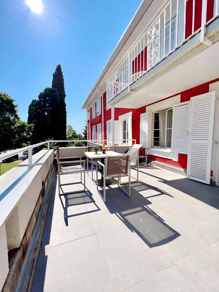 Foto 7 von 21: Two-Bedroom Apartment with Garden View
