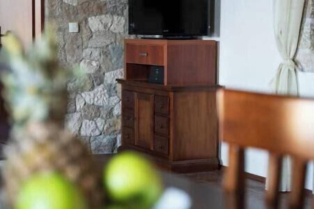 Foto 13 von 30: Heritage Apartment – Timeless Charm with Breathtaking Bay Views