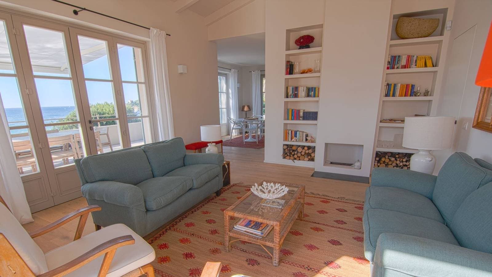 Foto 12 von 36: Villa für 7 Personen mit Balkon