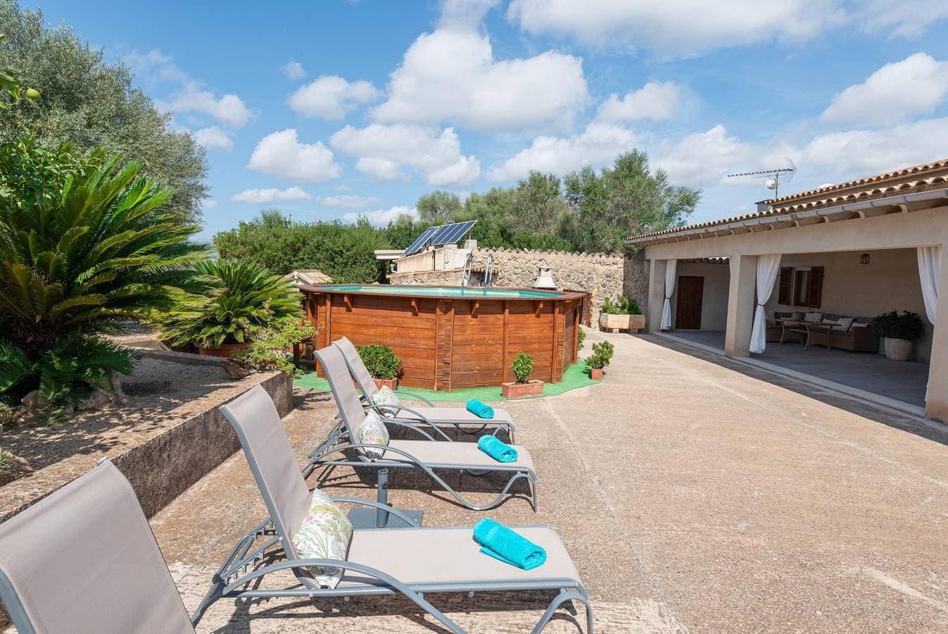 Foto 4 von 32: Son Rossinyol  - Apartment mit privaten Pool in Llubi. WiFi gratis
