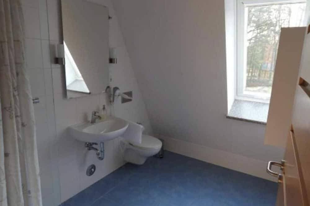 Foto 3 von 17: Ferienwohnung Dachgeschoss - Ferienwohnhaus Drei am Zemminsee
