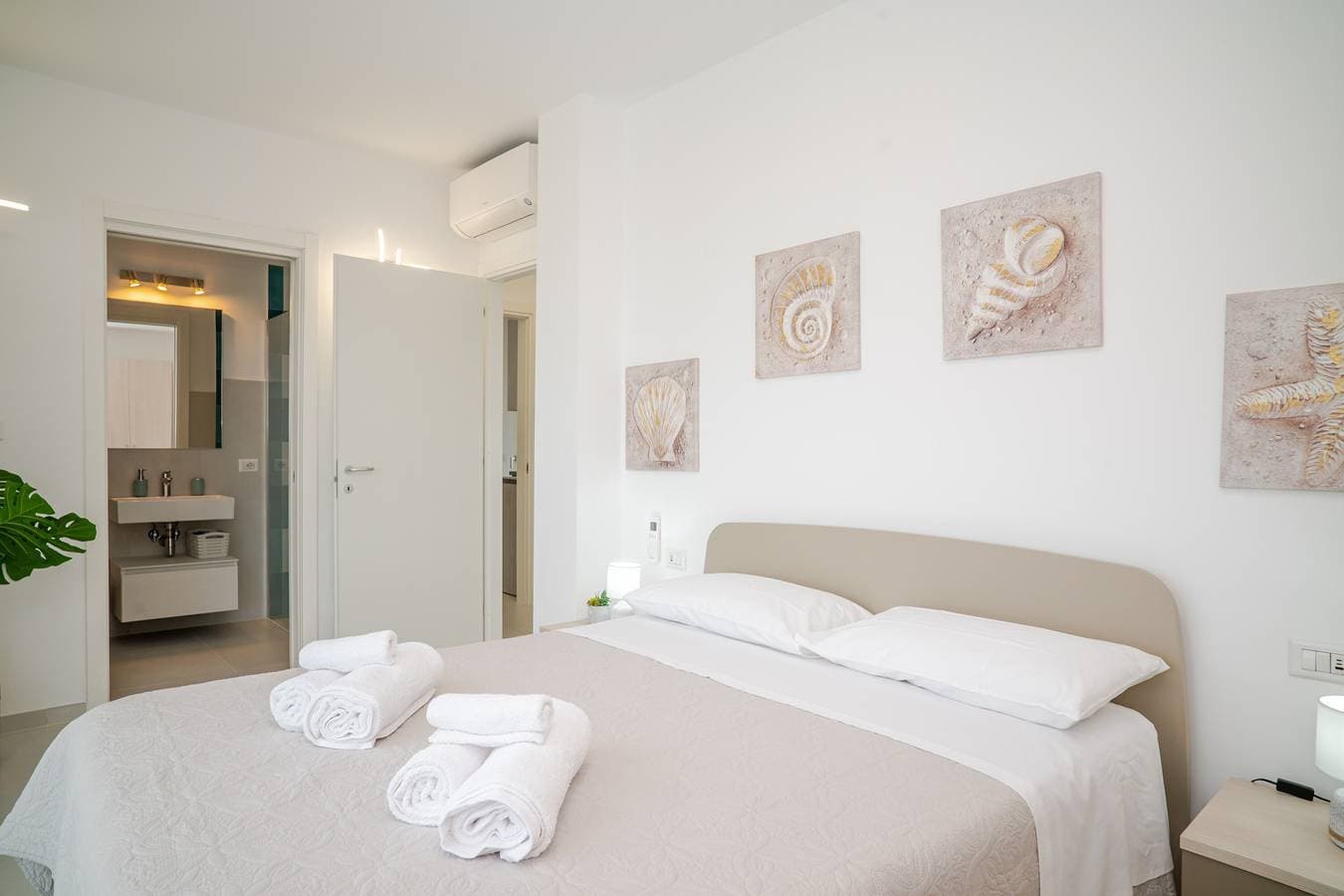 Foto 12 von 24: Ferienwohnung 'Smeraldo Apartment ' mit Meerblick, WLAN und Klimaanlage