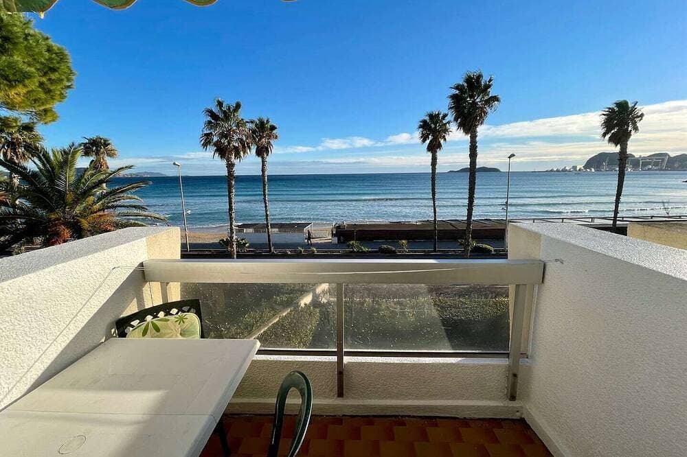 Foto 13 von 14: Seafront apartment with private parking