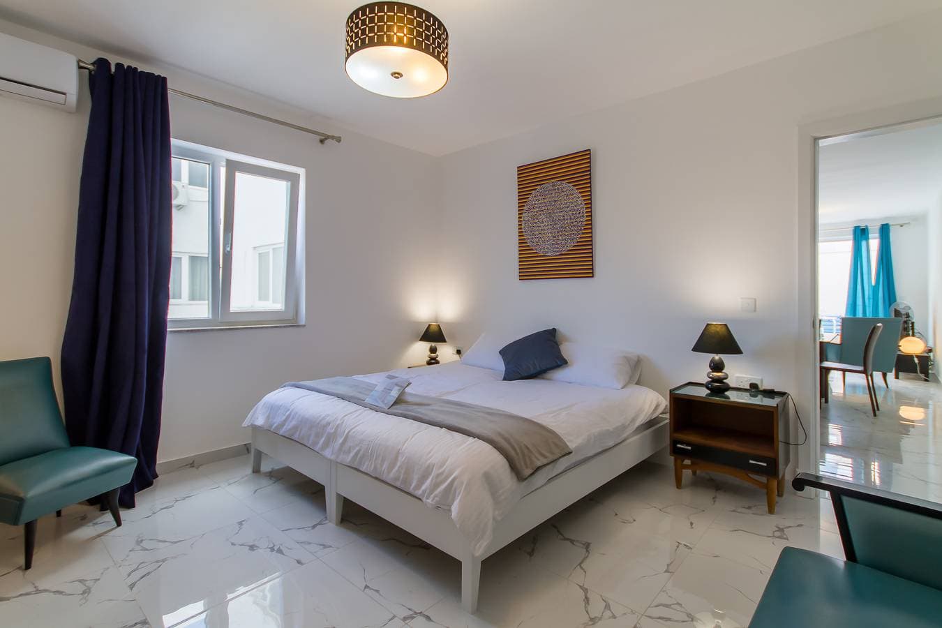 Foto 11 von 26: A Sunny Penthouse Modern 2 bdr - Sliema