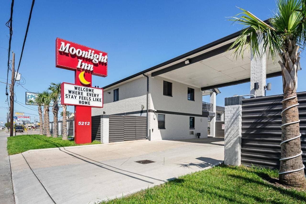 Moonlight Inn - Houston I-45 & Airline 1