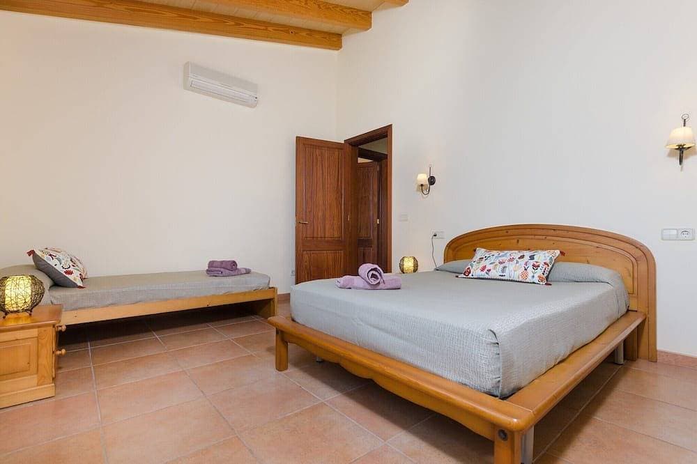 Foto 5 von 30: Es Vedat 6 - Ferienhaus Mit Privatem Pool