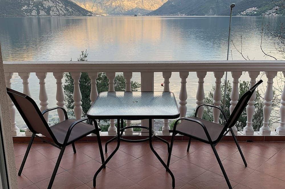 Villa Radonic Unit B - Atemberaubende Aussicht, tolle Lage, Uferpromenade, Parkplatz 1