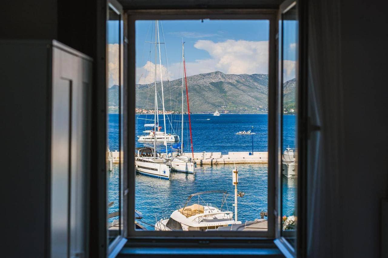 Foto 7 von 32: Double Room with Balcony and Sea View