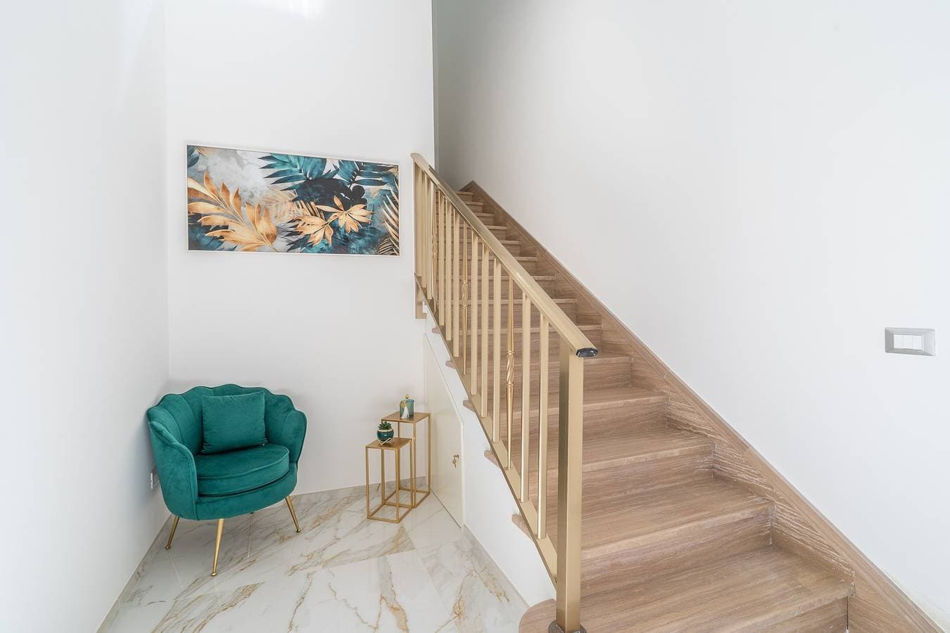 Foto 2 von 28: Mediterrane Eleganz – Wohnung im 2. Stock mit privater Terrasse, WLAN & Klimaanlage