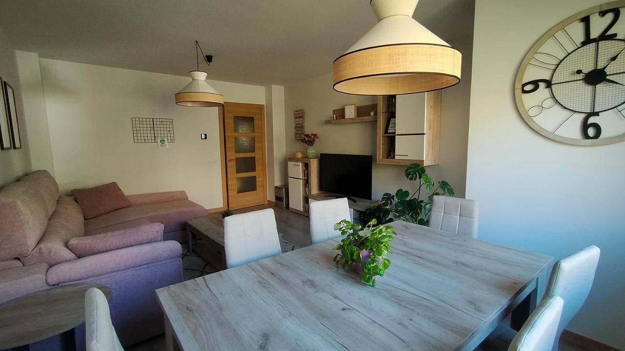 Foto 2 von 24: Three-Bedroom Apartment