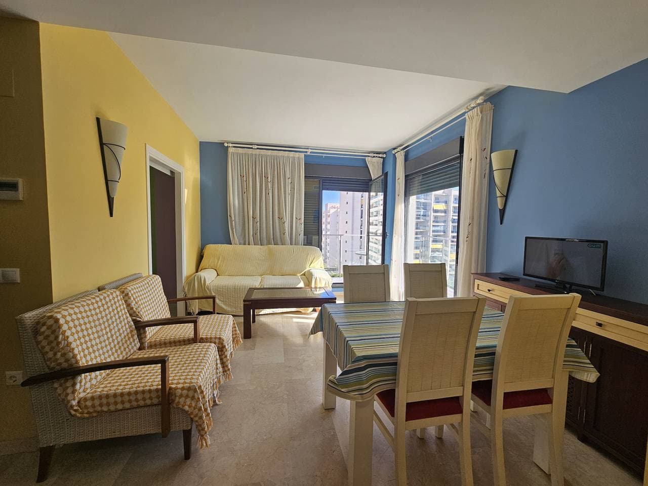 Foto 12 von 44: Ferienwohnung für 4 Personen mit Terrasse