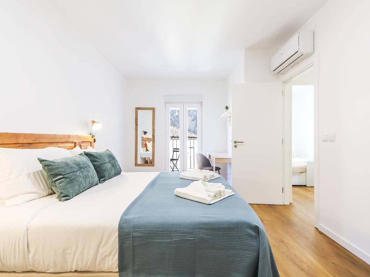 Foto 3 von 25: Moderne 2-Zimmer-Wohnung in Lissabon, Stadtteil Campo de Ourique
