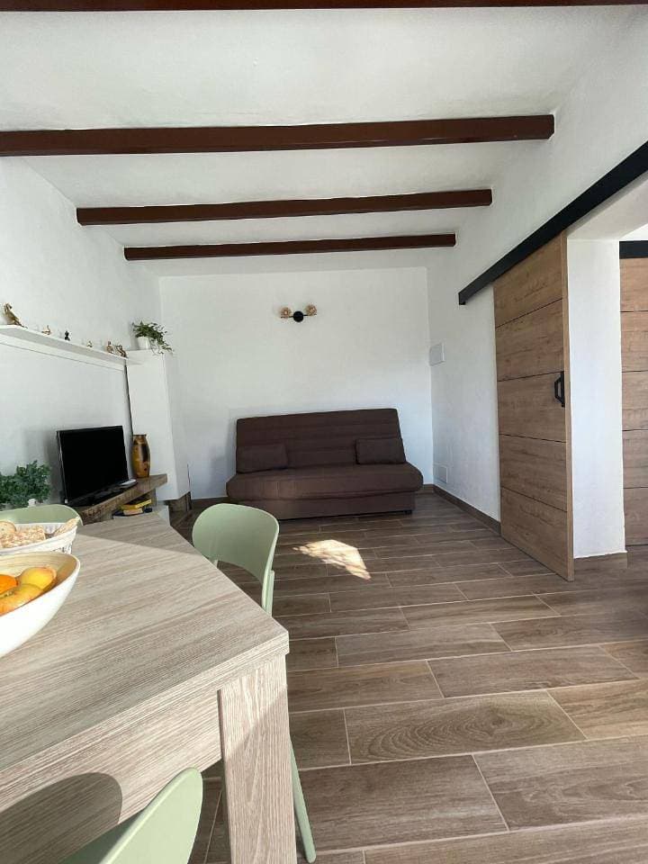 Foto 12 von 42: One-Bedroom Apartment with View