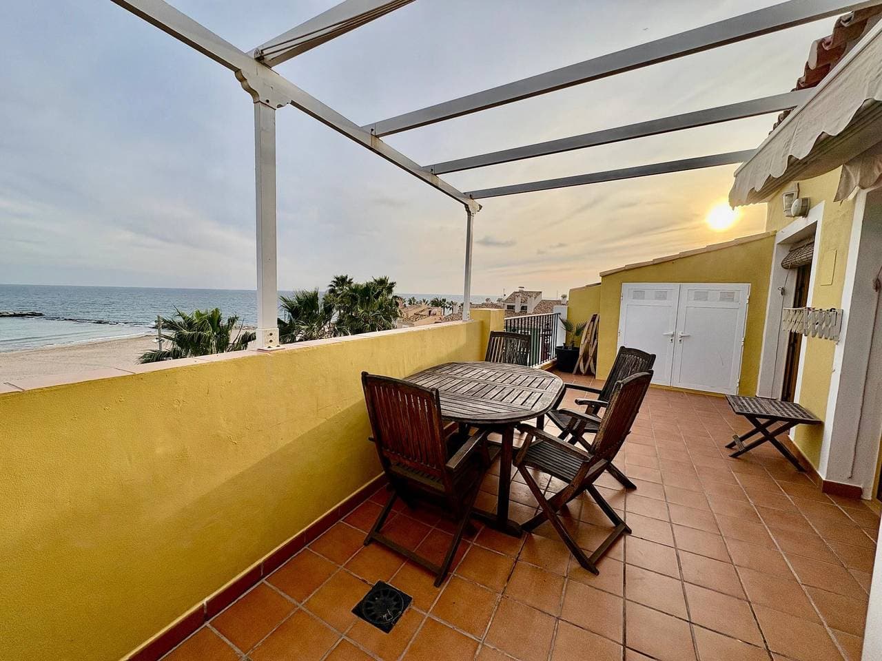 Foto 6 von 19: Ferienwohnung für 4 Personen mit Meerblick