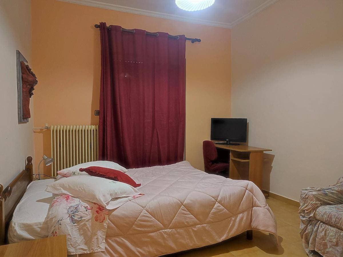 Mema's Tranquil Studio in Patra - Free Parking 1