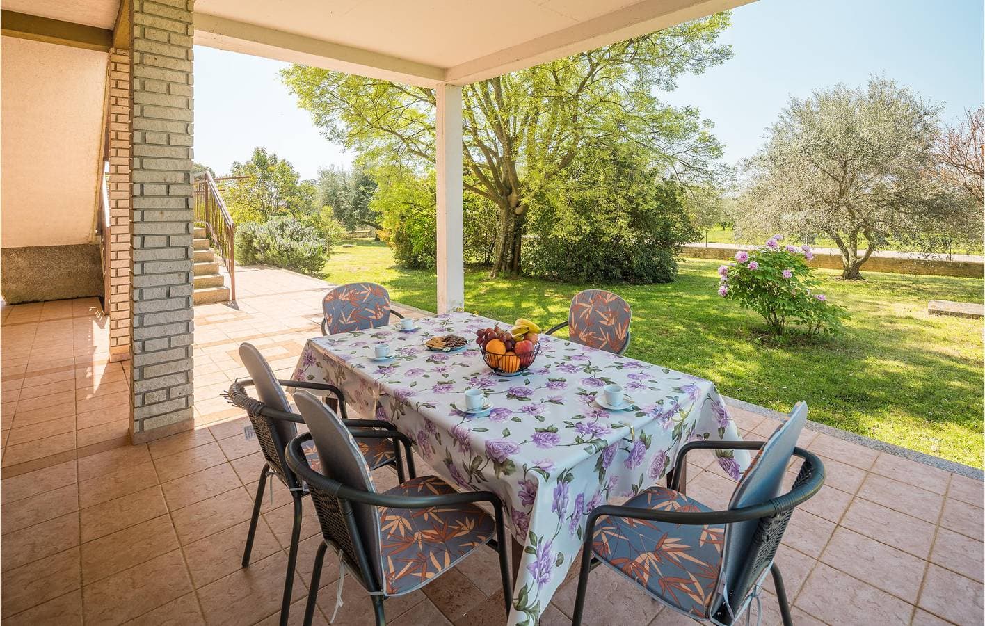 Foto 11 von 27: Gemütliche Ferienwohnung mit Terrasse, WLAN und Klimaanlage in der Nähe der Küste und des Stadtzentrums