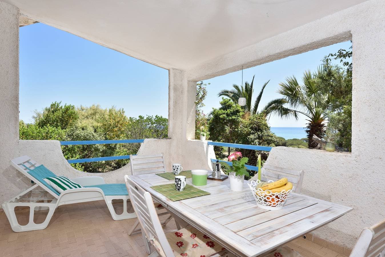 Foto 2 von 30: Ferienhaus mit Panoramablick auf das Meer, WLAN, Garten und Terrasse