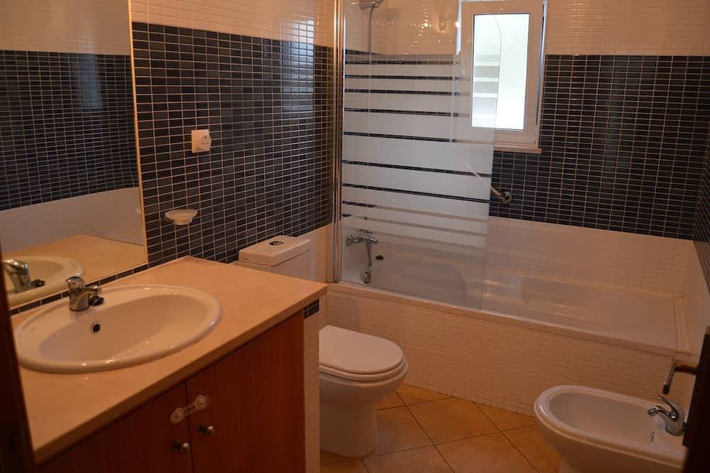 Foto 9 von 24: Große Modern Luxury Villa mit 3 Schlafzimmern in Vale da Telha